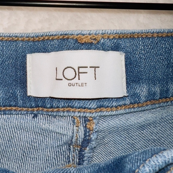 Loft Medium Wash Denim Frayed Side Stripe high Rise Skinny Jeans size 8 - Picture 2 of 7